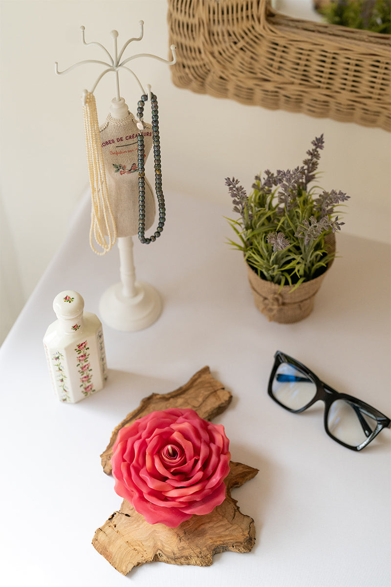 Bougie florale artisanale Romy faite main en cire naturelle 